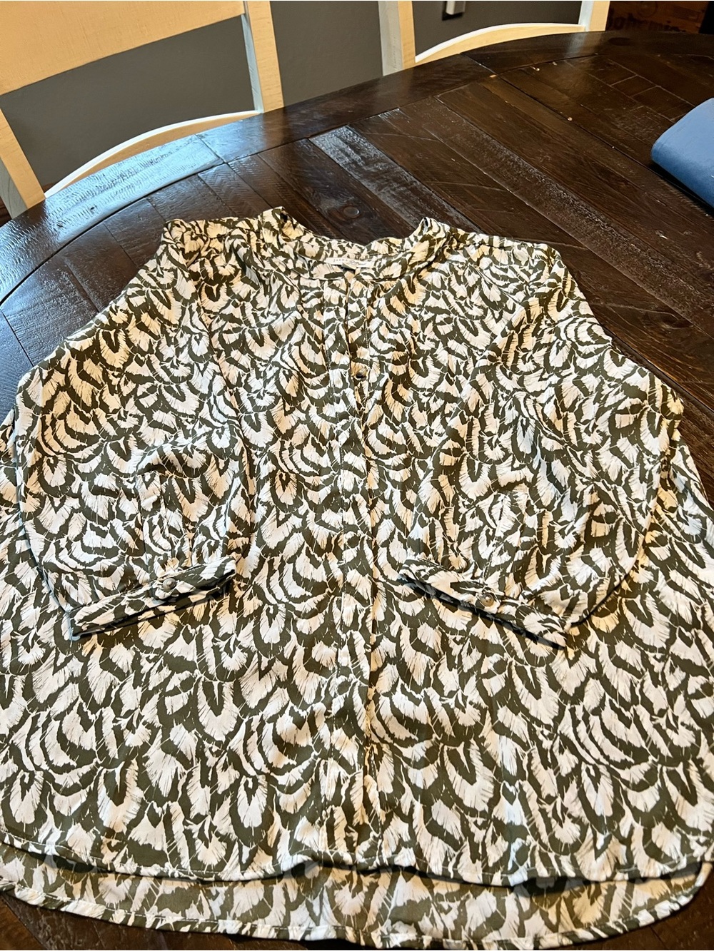 Jachs Olive and White Leaf-Print Button Front Blouse